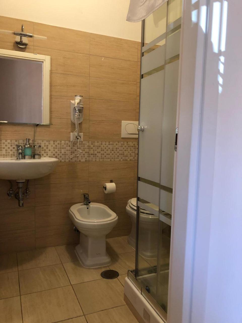 Vmh Vatican Modern House Рим Екстериор снимка